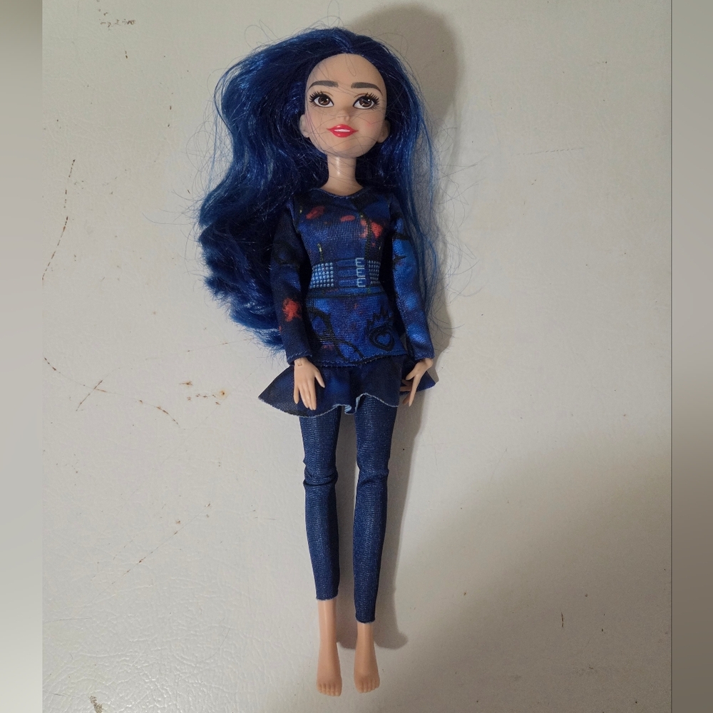 Descendants Evie Doll Extra Large Realistic Fashion Disney